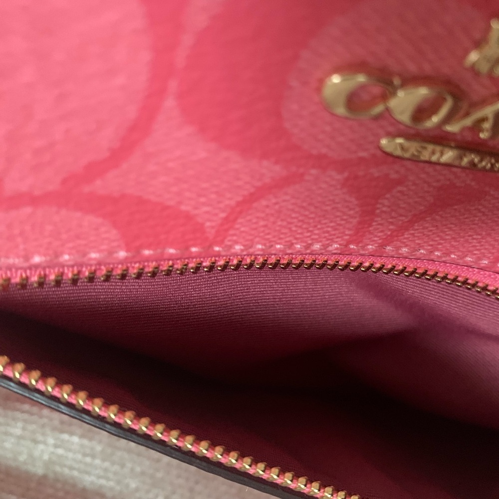 Coach File Crossbody - Picture 11 of 14